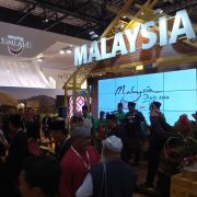 Bhárad visita la World Travel Market de Londres