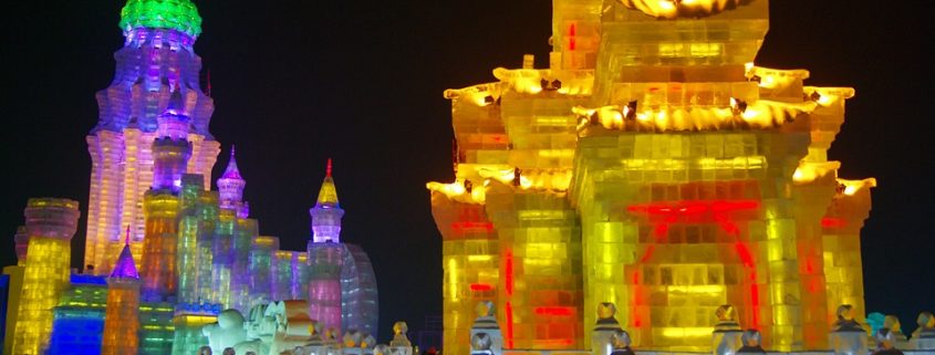 Festivales de hielo, destino de nieve de Bhárad